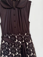 Load image into Gallery viewer, Alice &amp; Olivia Mod Flower Print Silk Dress S